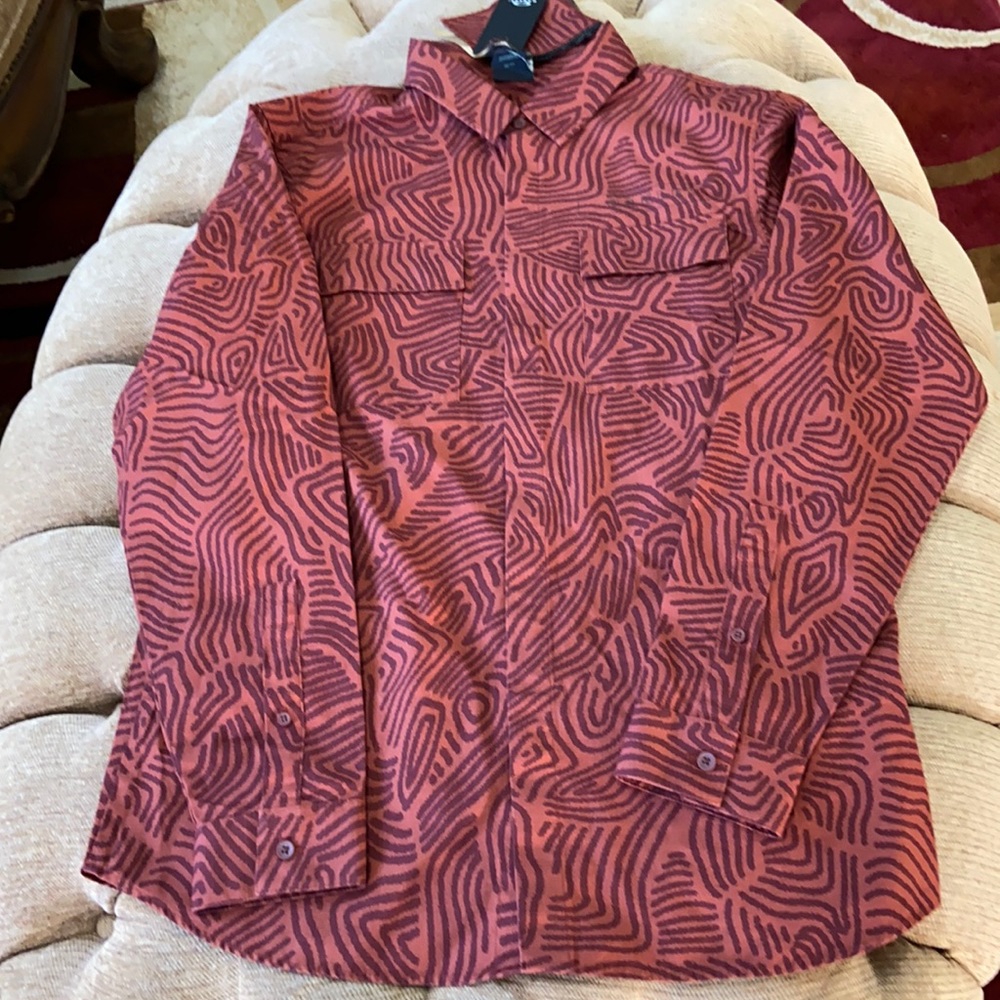 Oakley men’s shirt